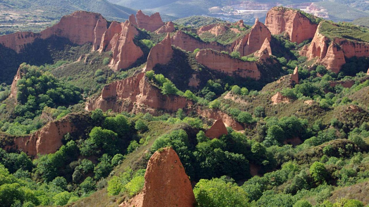As Hoteles Ponferrada Колумбрианос Экстерьер фото