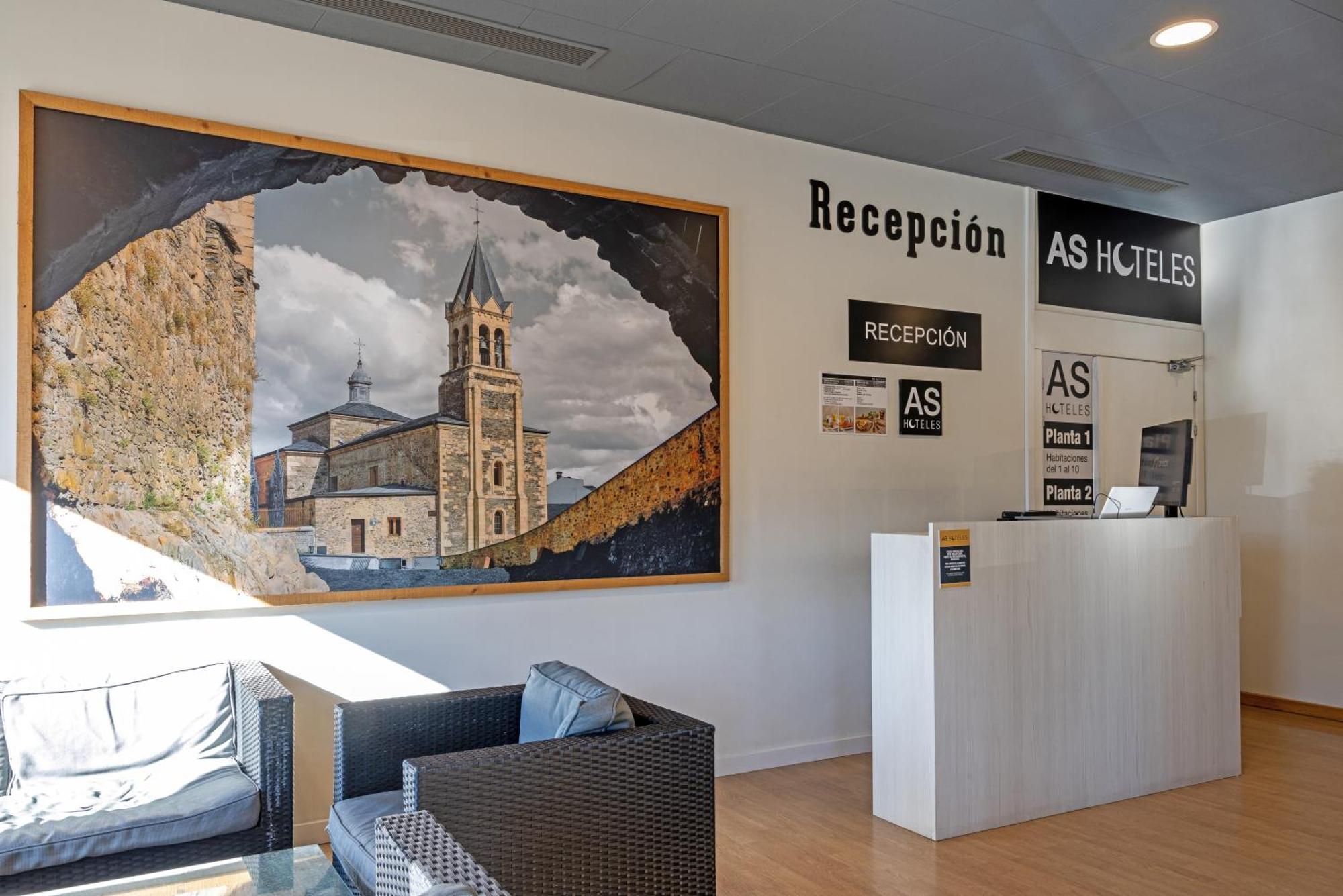 As Hoteles Ponferrada Колумбрианос Экстерьер фото