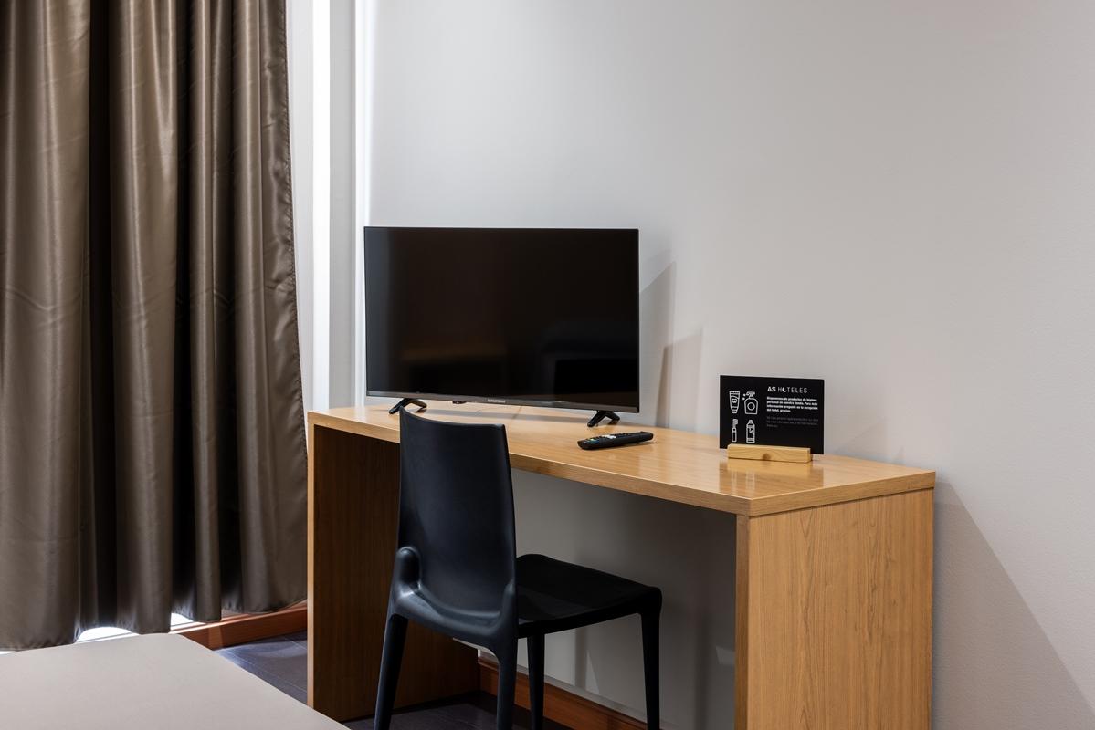 As Hoteles Ponferrada Колумбрианос Экстерьер фото